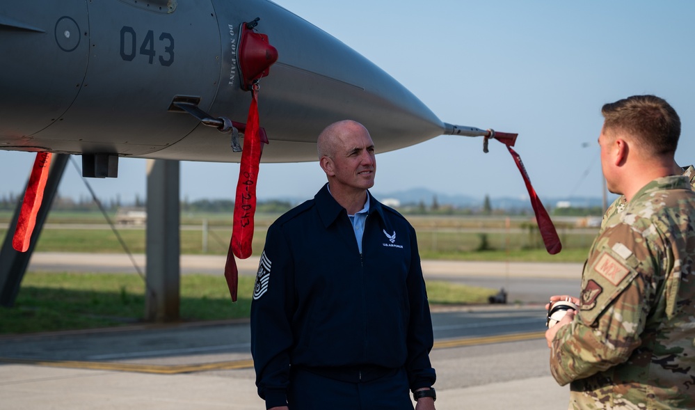 CMSAF visits 51st FW