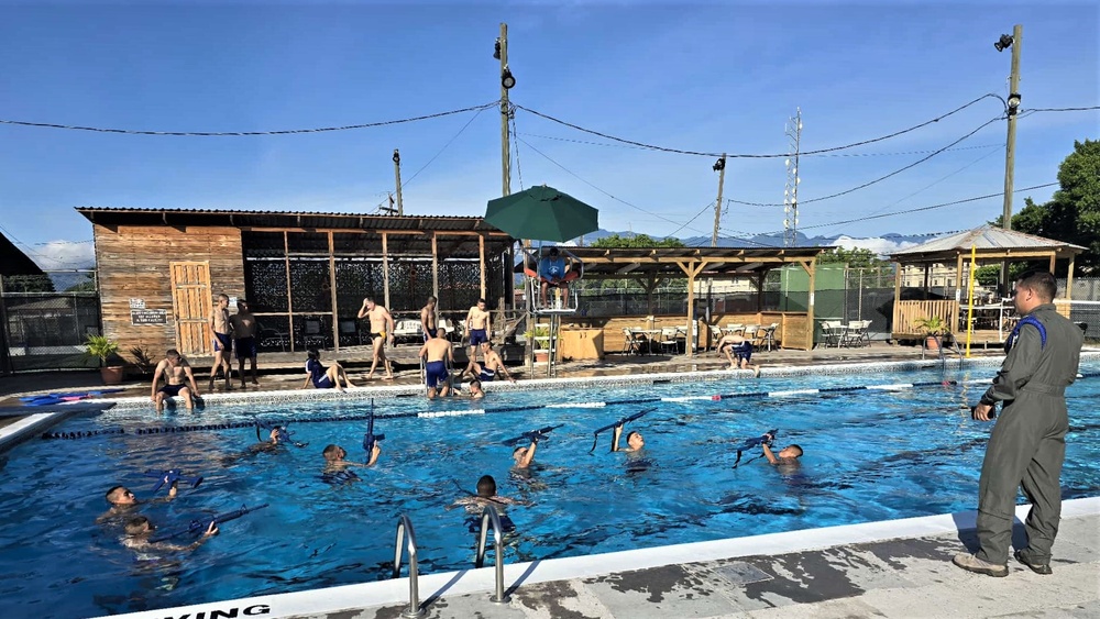 Honduran Forces Combat Swim Training