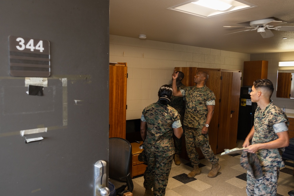 DVIDS - Images - MCB Camp Pendleton Commanding General Tours Barracks ...