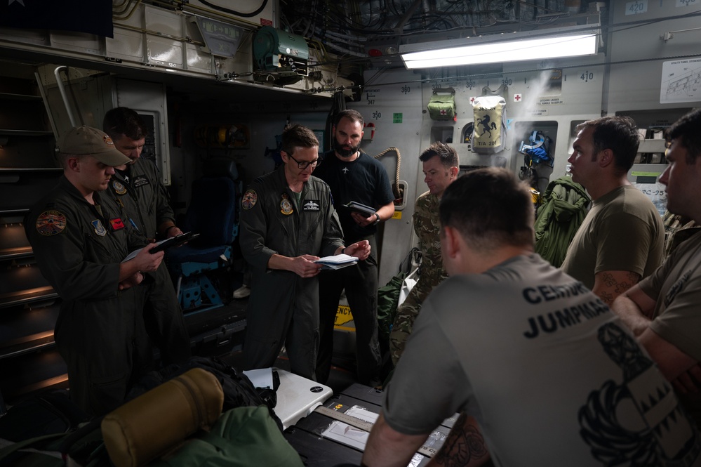 Joint force delivers air support in Alaska during JPMRC 25-01