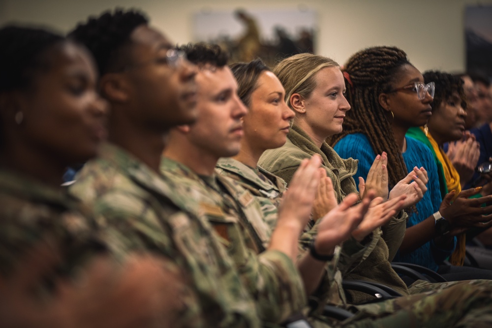 Eighth Army Commanding General addresses DINFOS student boy