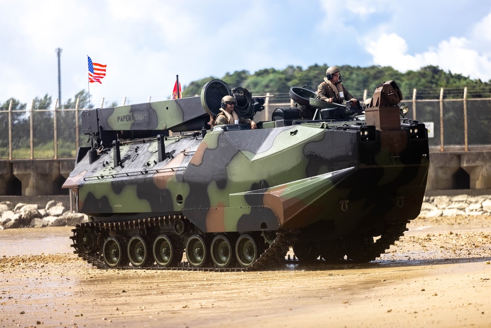 AAVs and ACVs at Camp Schwab Beach