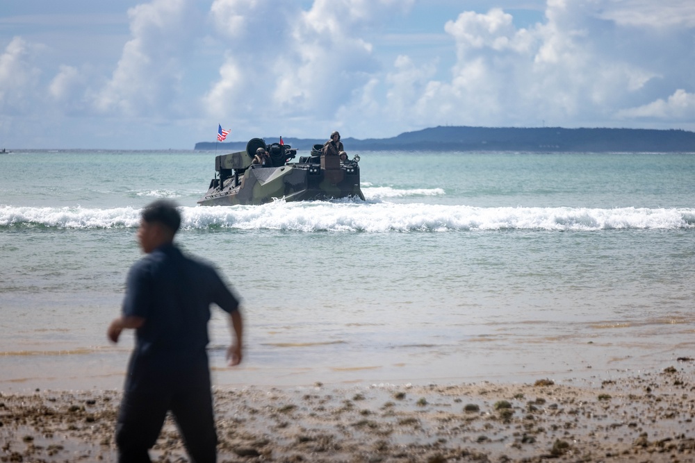 AAVs and ACVs at Camp Schwab Beach