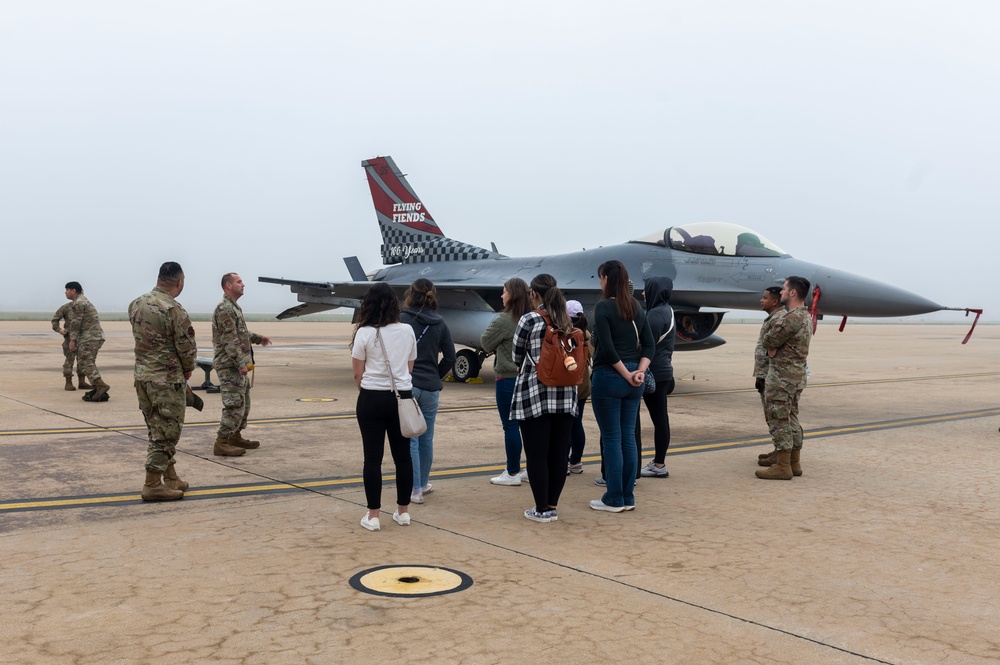 Building Bonds: Osan AB Spouse Immersion Tour