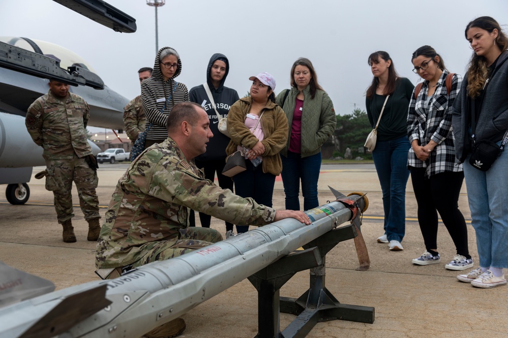 Building Bonds: Osan AB Spouse Immersion Tour