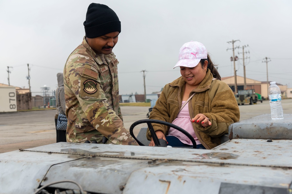 Building Bonds: Osan AB Spouse Immersion Tour