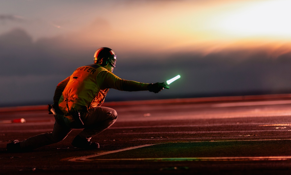 USS George Washington Conducts Flight Operations