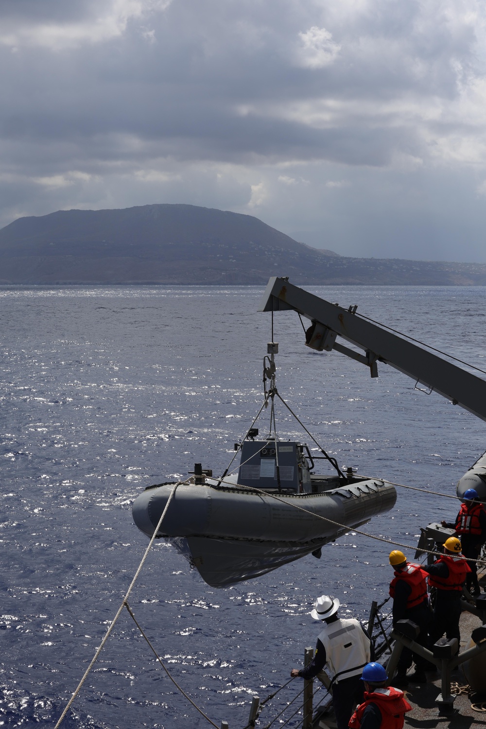 USS Arleigh Burke Boat Operations