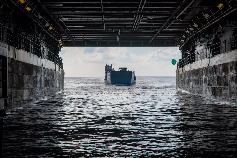 USS New York Well Deck Operations