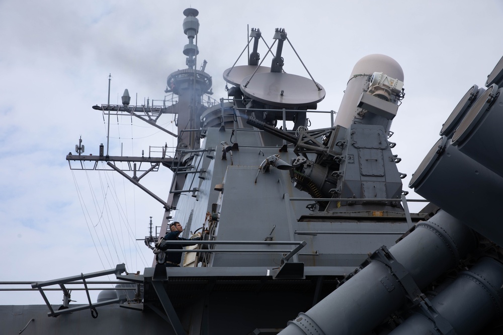 USS Higgins Conducts Live Fire Exercise