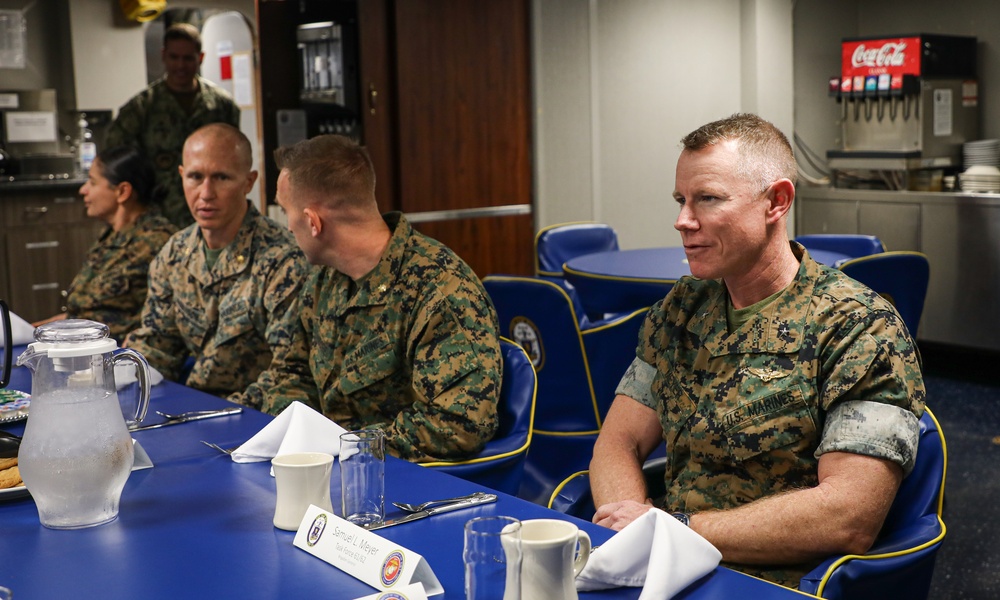 Task Force 61/2 Commanding General visits USS Oak Hill (LSD 51) in Larnaca, Cyprus