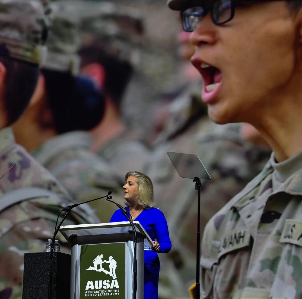 Secretary of the Army delivers remarks at AUSA