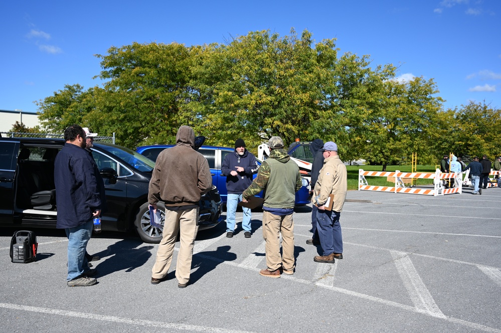 NAVFAC Employees Gain Practical Skills in Innovative Safety Day Event