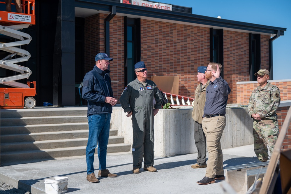 U.S. Senator visits 139th Airlift Wing