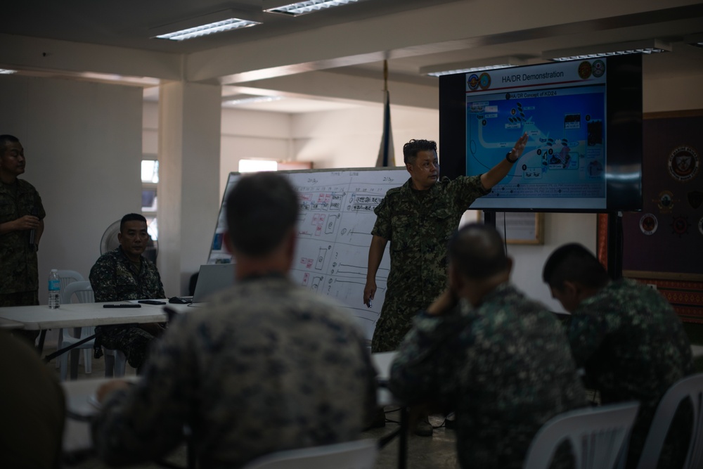 KAMANDAG 8: U.S., Philippine Marines, JGSDF; Subject Matter Expert Exchanges