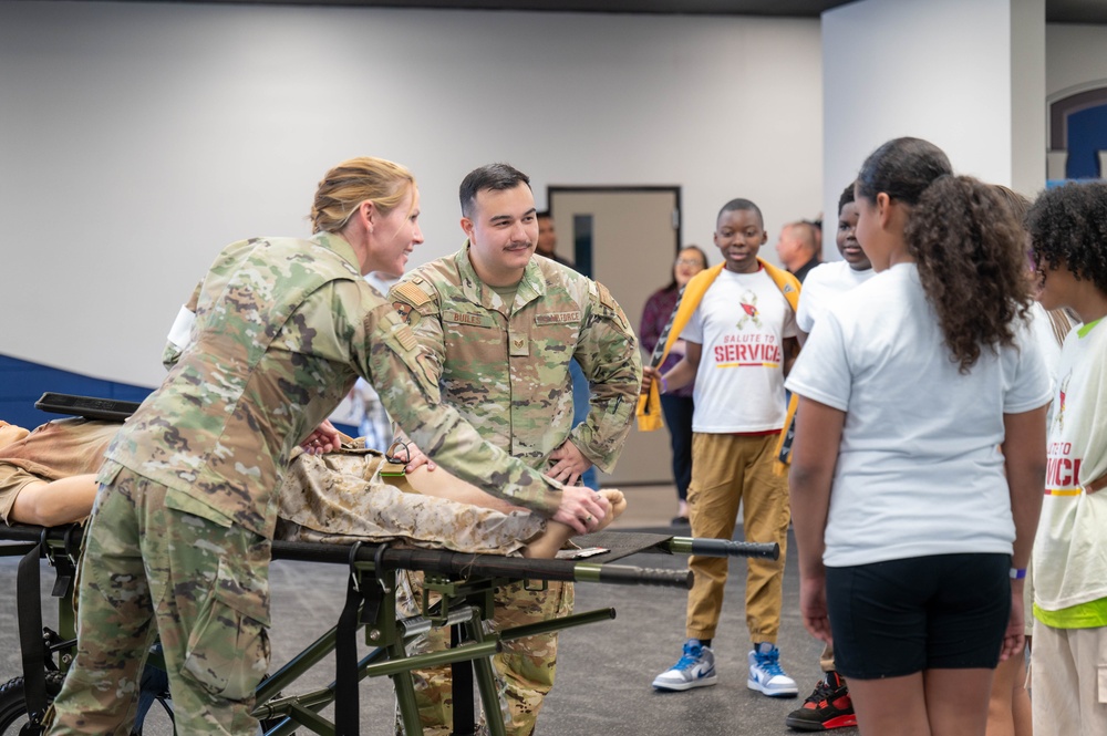 Luke AFB participates in Tillman STEM event