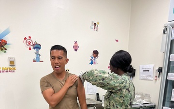 Capt. Michael Mercado, Executive Officer receives Influenza Vaccine