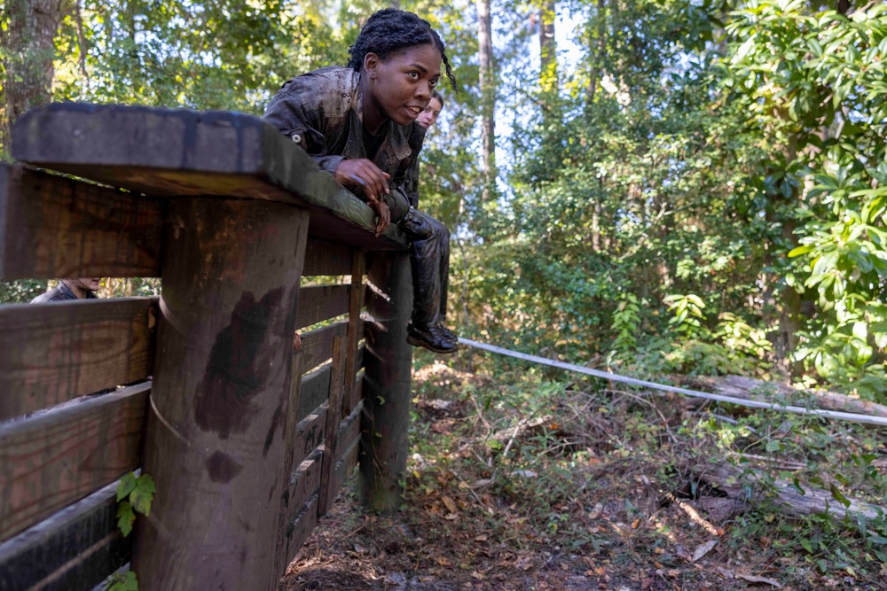 Combat Logistics Battalion 6 Conducts Endurance Course Training