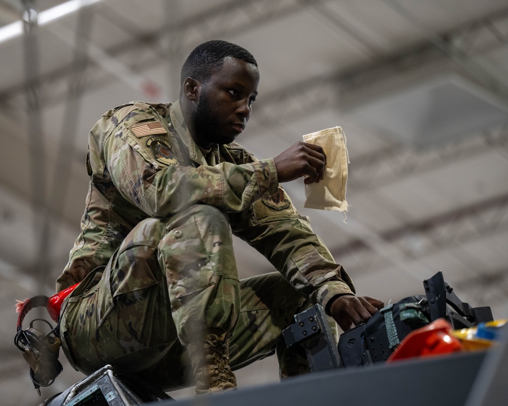 Super Nights: Airmen Generate Training Flights