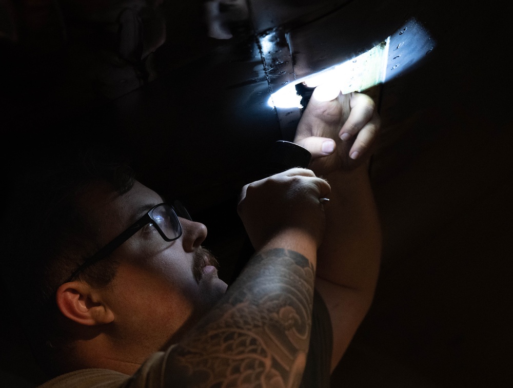 Super Nights: Airmen Generate Training Flights