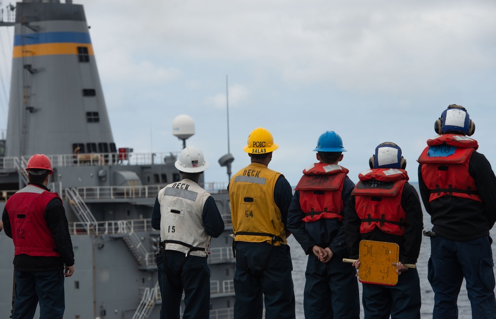 USS Carl Vinson (CVN 70) Conducts a Refueling-at-Sea