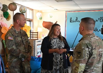 Fort Hunter Liggett Army Reserve spouses making a difference