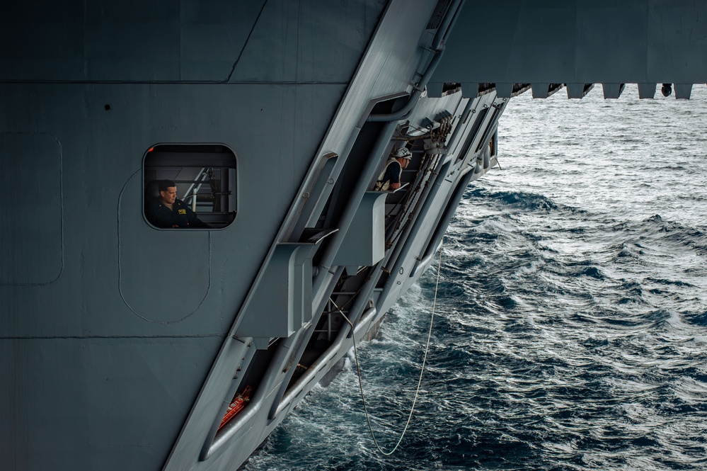 USS Carl Vinson (CVN 70) Conducts a Refueling-at-Sea