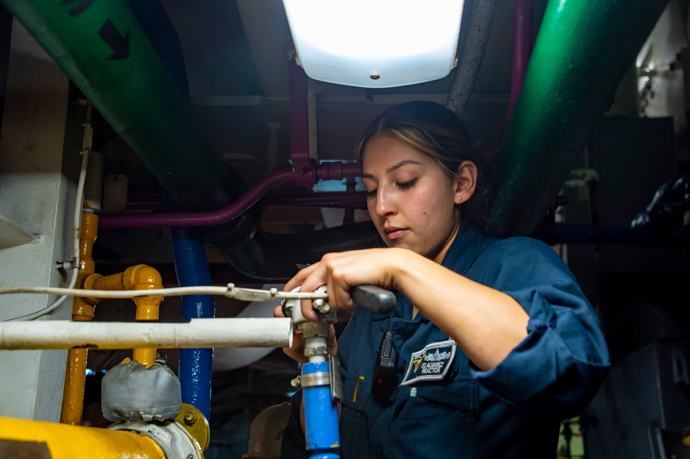 Daily Operations Aboard USS Carl Vinson (CVN 70)