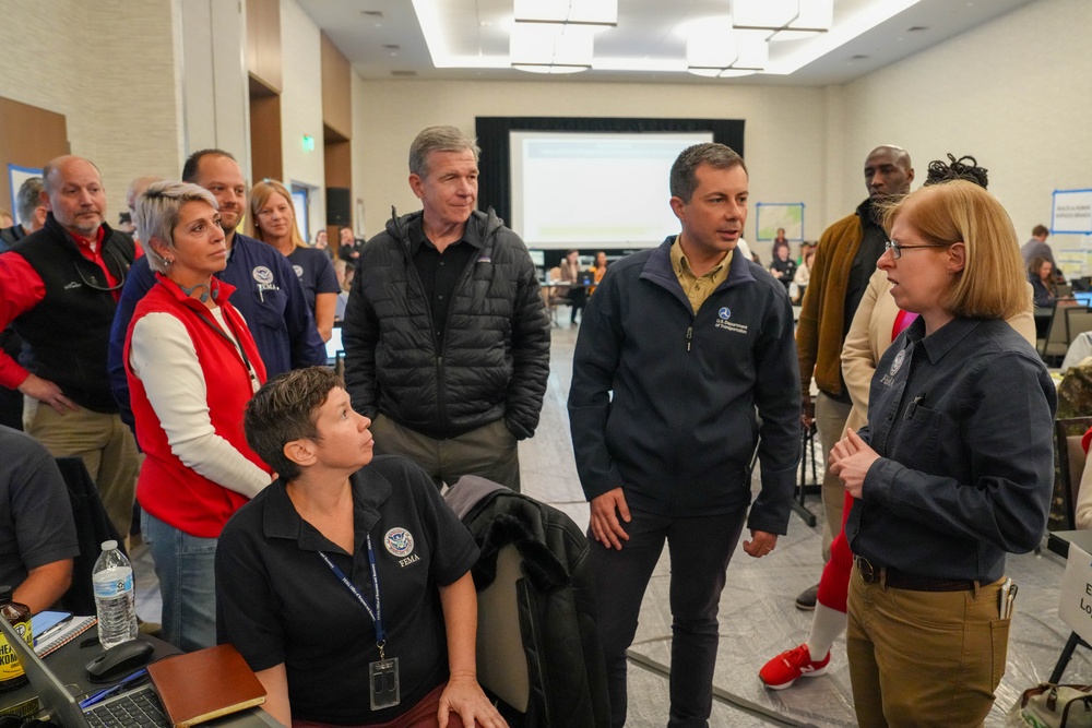 Top Leaders Visit Buncombe County, NC EOC