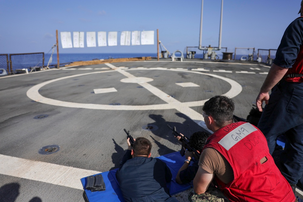 USS Arleigh Burke M4 Shoot