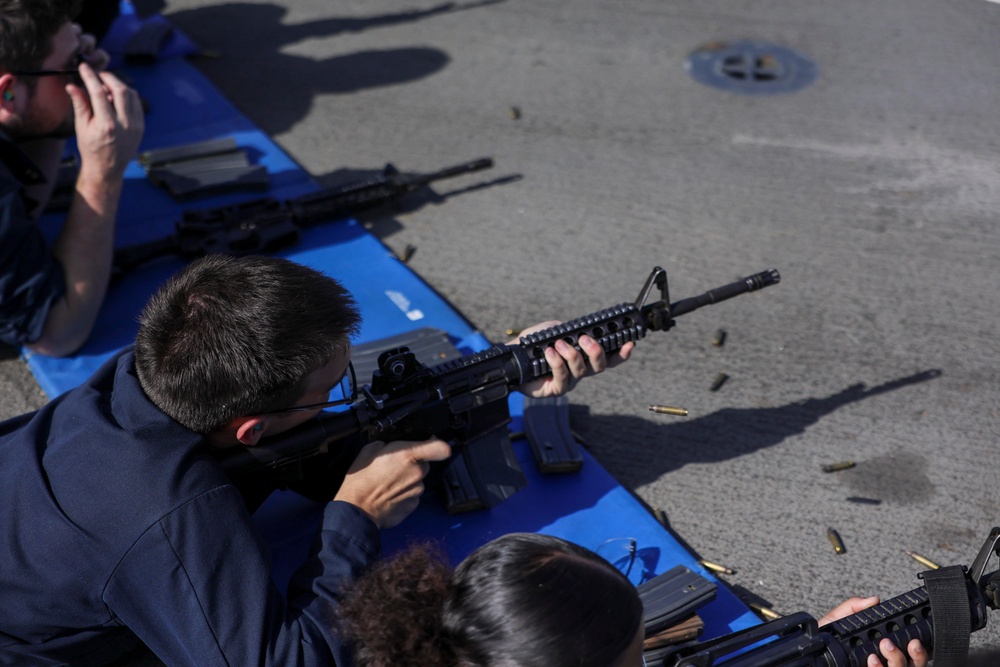 USS Arleigh Burke M4 Shoot