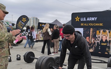 Army Introduces itself during San Francisco Fleet Week