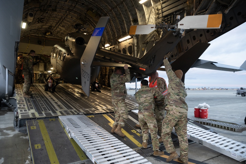 Alaska National Guard Airmen, Soldiers work to support Southwest Border Mission