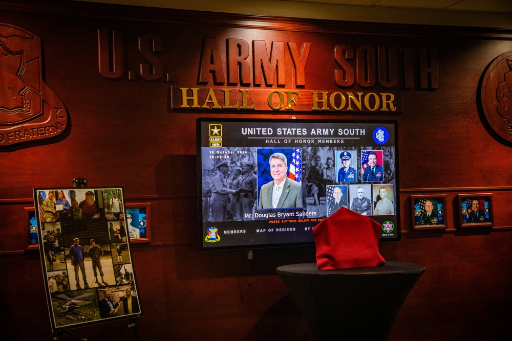 US Army South hosts Hall of Honor ceremony