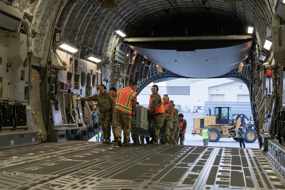 Alaska National Guard Airmen, Soldiers work to support Southwest Border Mission