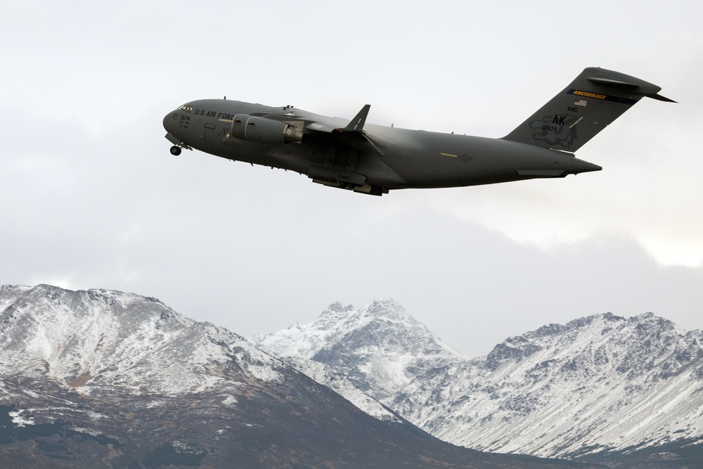 Alaska National Guard Airmen, Soldiers work to support Southwest Border Mission