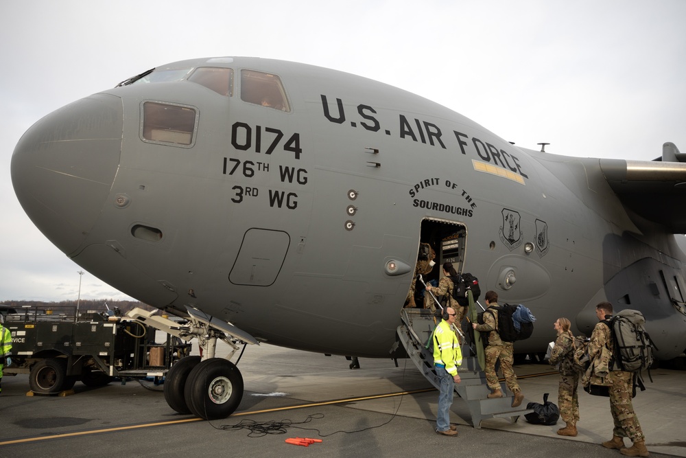 Alaska National Guard Airmen, Soldiers work to support Southwest Border Mission