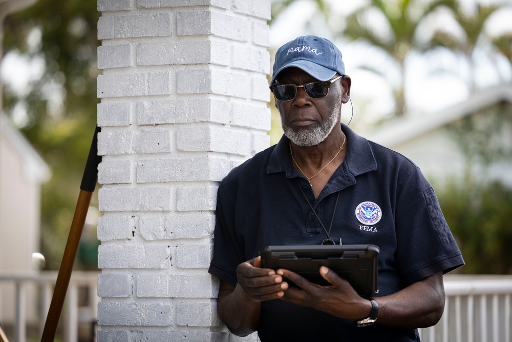 FEMA Disaster Survivor Assistance Teams in Charlotte County Florida