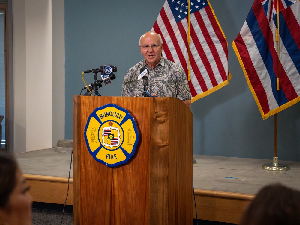 Coast Guard, partners, good Samaritan rescue missing 17-year-old kayaker off Honolulu