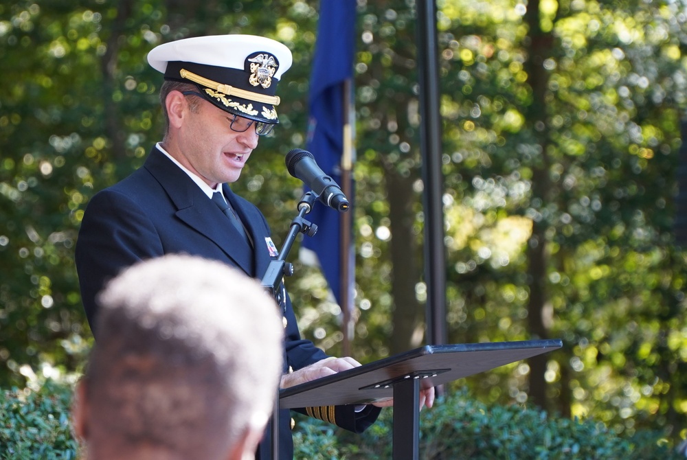 Wreath laying event hosted by USS Yorktown (CG 48) reunion association