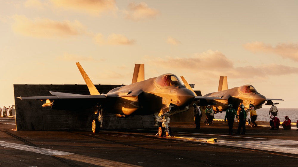 USS George Washington Conducts Flight Operations