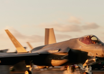 USS George Washington Conducts Flight Operations