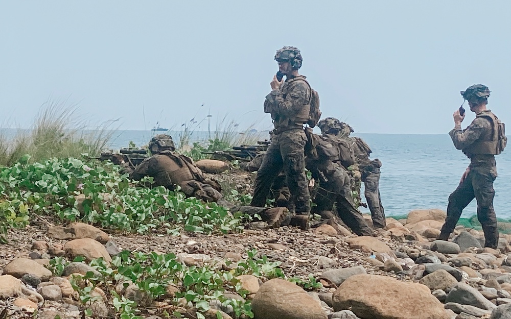 KAMANDAG 8: Philippine, 15th MEU Marines Complete Amphibious Assault at Apurawan