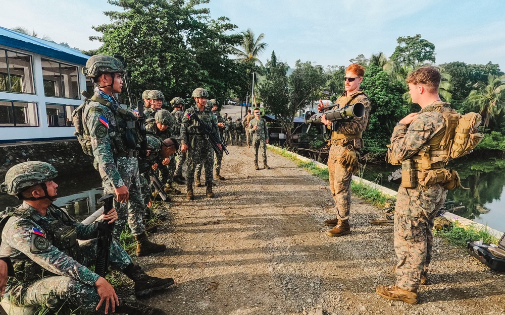 KAMANDAG 8: Philippine, BLT 1/5 Marines Conduct Bilateral Live-Fire Range