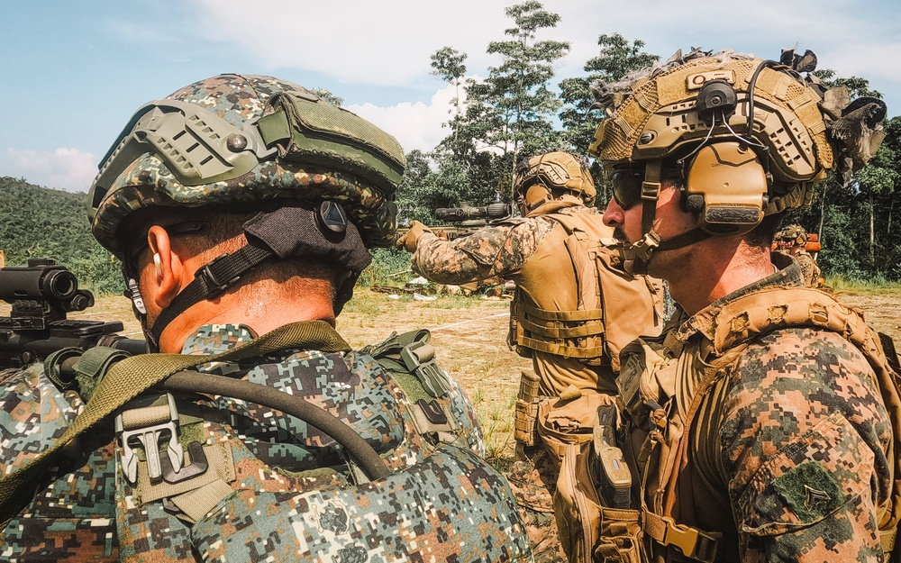 KAMANDAG 8: 15th MEU, Philippine Marines Conduct CMP Range at Oyster Bay