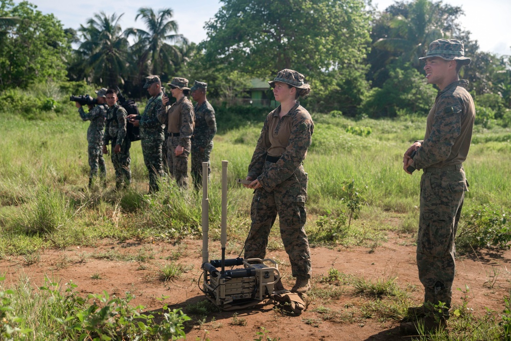 KAMANDAG 8: 15th MEU, Philippine Marines Refine Counter UAS Tactics