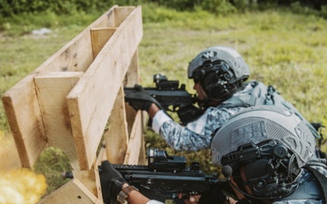 KAMANDAG 8: 15th MEU Conducts Live-Fire Ranges with Philippine, ROK Counterparts