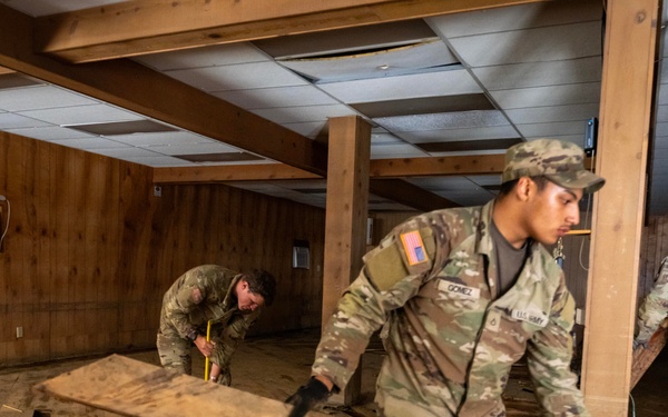 U.S. Army Removes Debris in Western NC