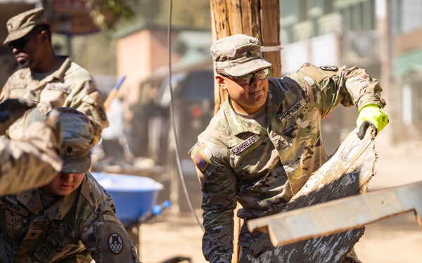 U.S. Army Removes Debris in Western NC
