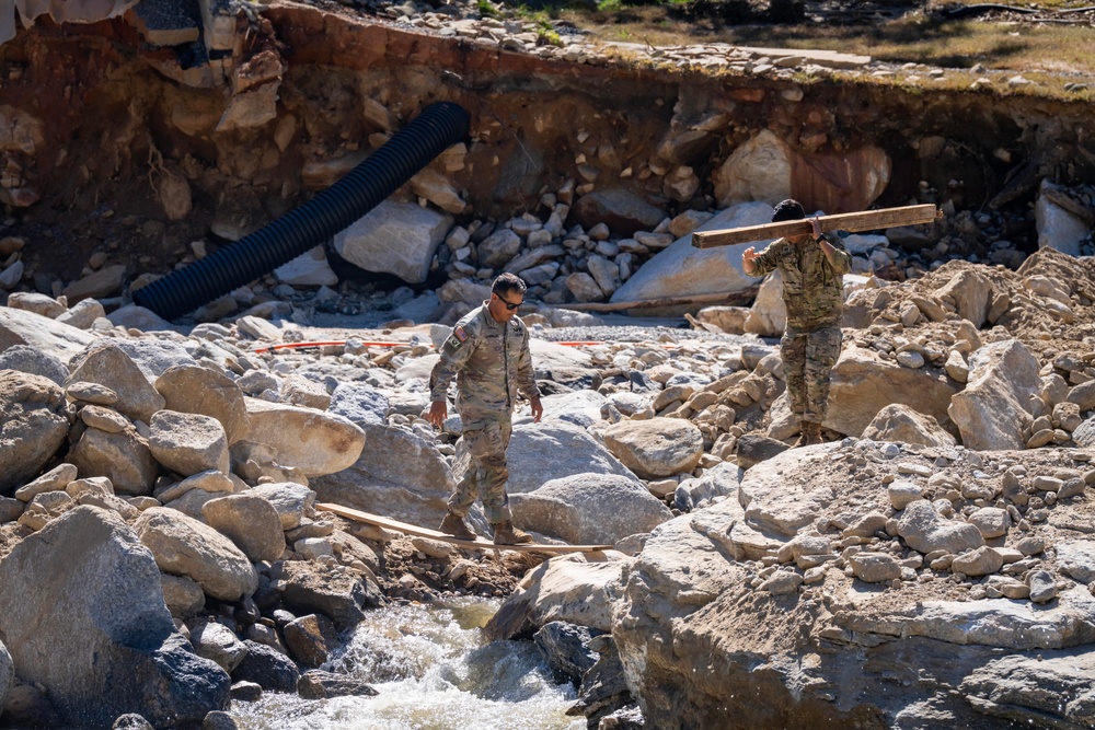 U.S. Army Removes Debris in Western NC